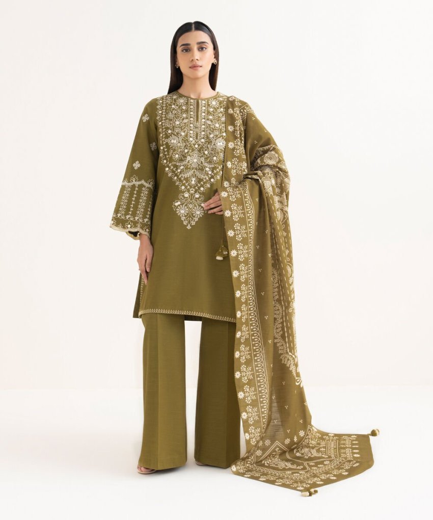 3 Piece – Embroidered Light Khaddar Suit | Mahru.pk