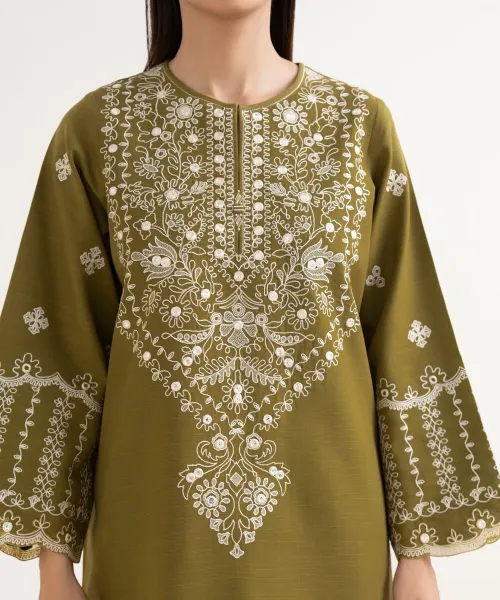 3 Piece – Embroidered Light Khaddar Suit | Mahru.pk
