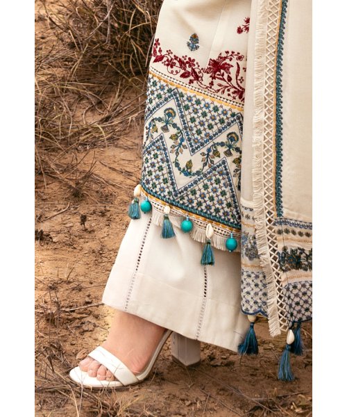 Luxury 3 Piece Unstitched Embroidered Pashmina Suit with Embroidered Shawl &amp; Pallu – AP-52006 | Mahru.pk